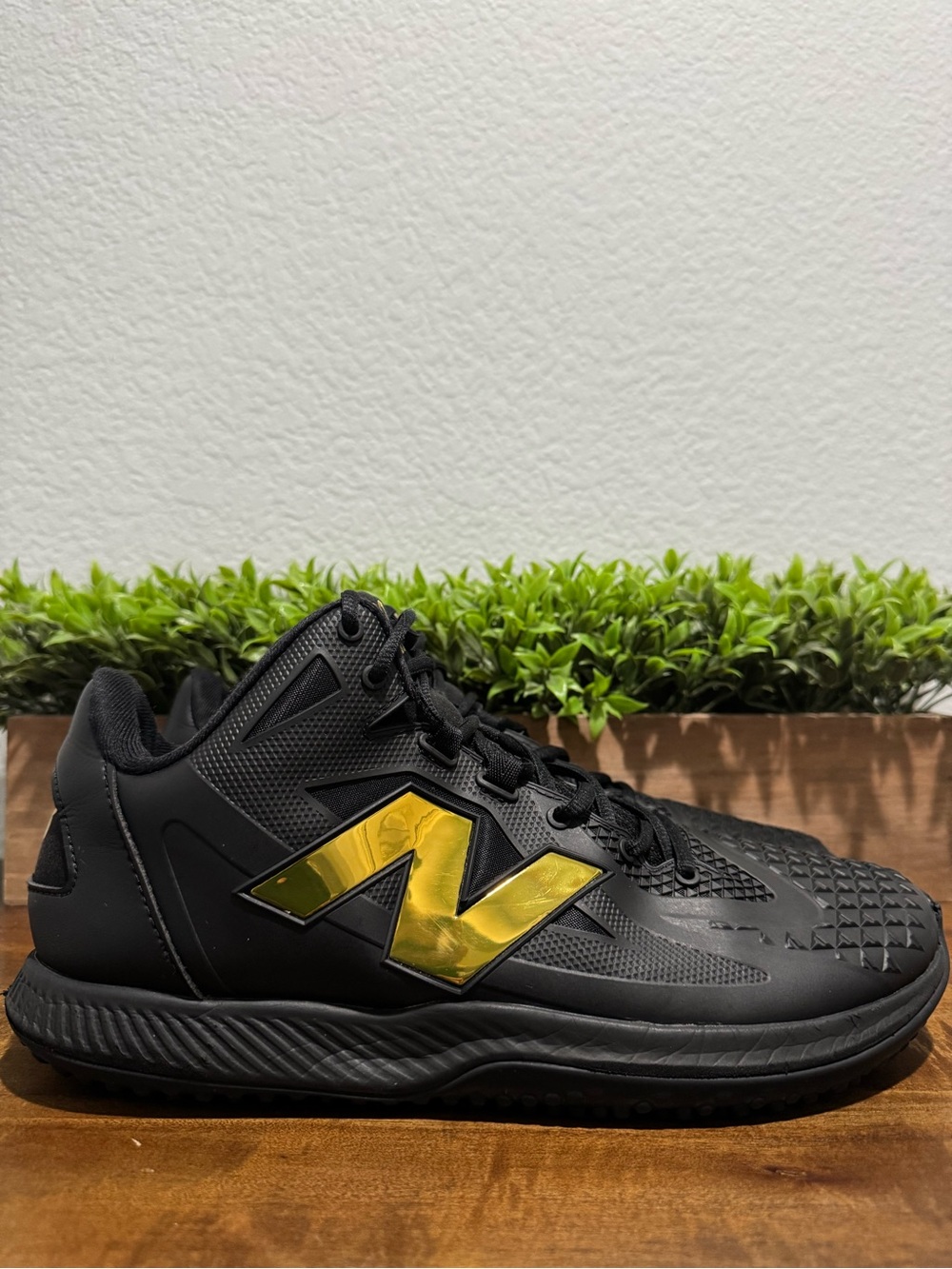 New Balance Ohtani 1 Trainer SO1 Fuel Cell Black Gold TSHOBK1 Men's Size 12